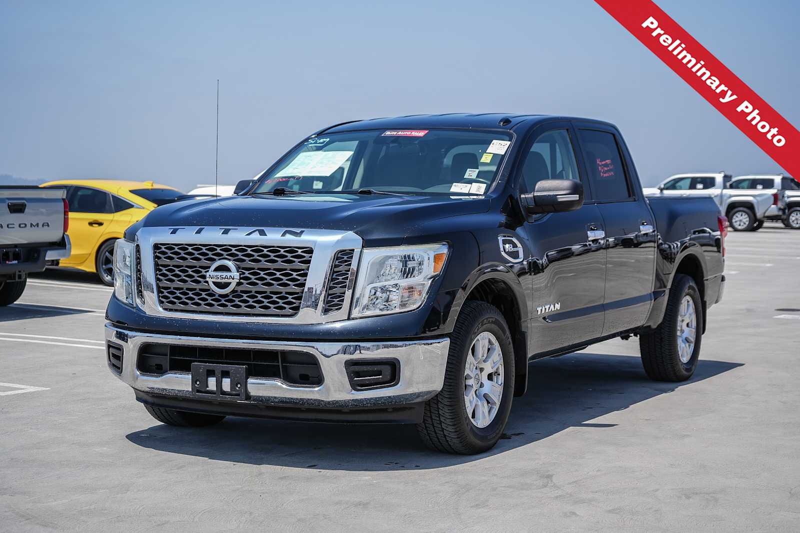 2017 Nissan Titan SV -
                  Los Angeles, CA