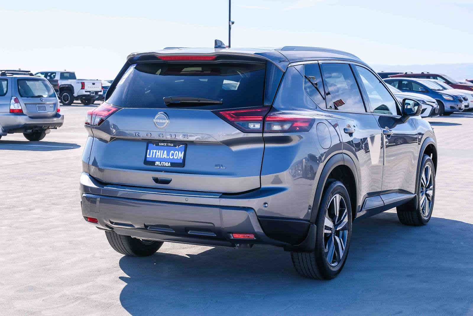 Thumbnail: 2025 Nissan Rogue - 4