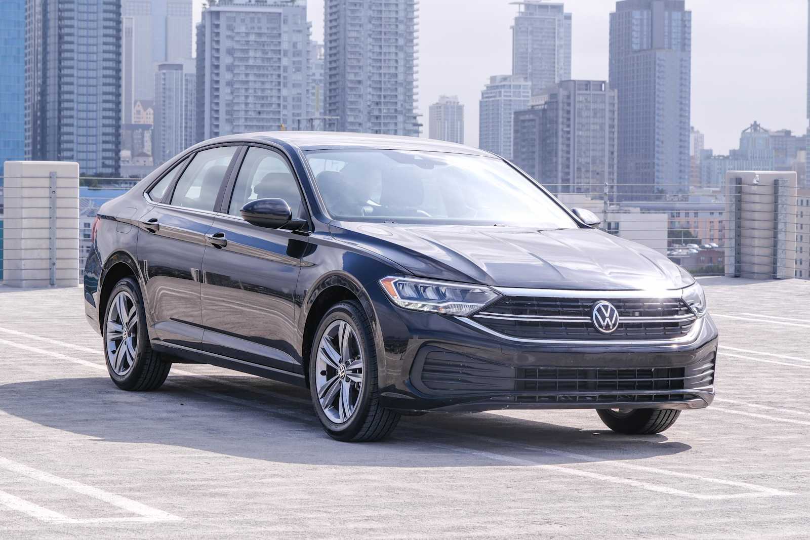 Thumbnail: 2024 Volkswagen Jetta - 3