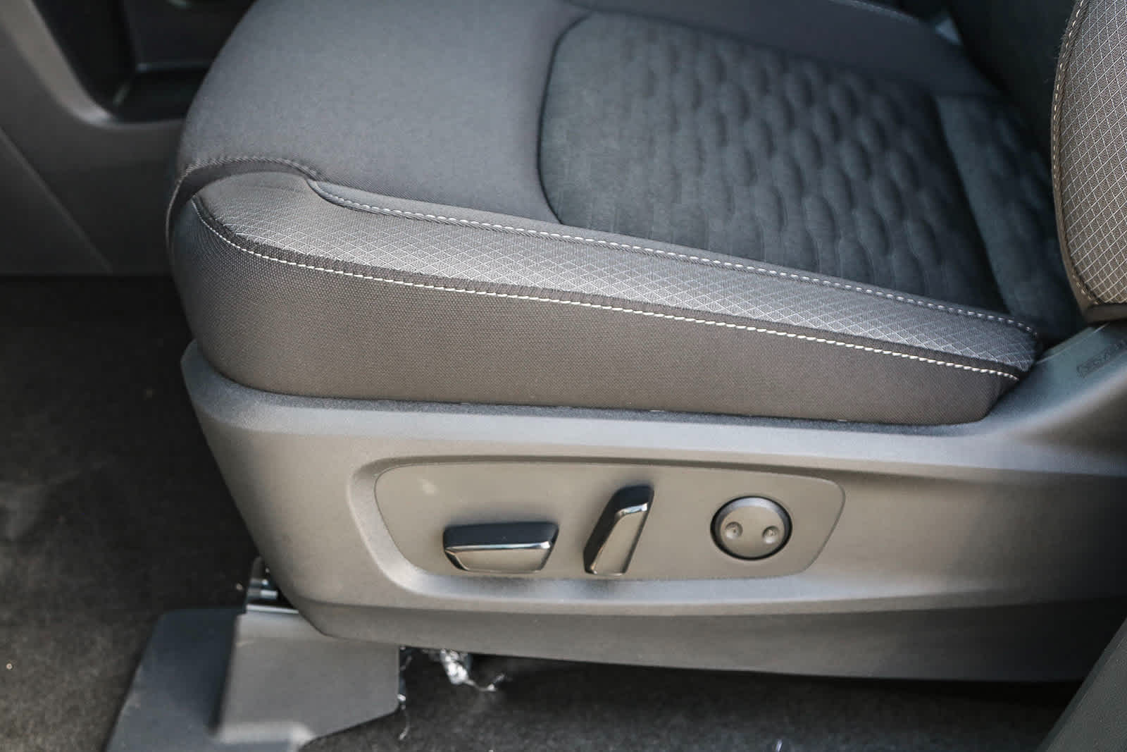 Thumbnail: 2025 Nissan Pathfinder - 23