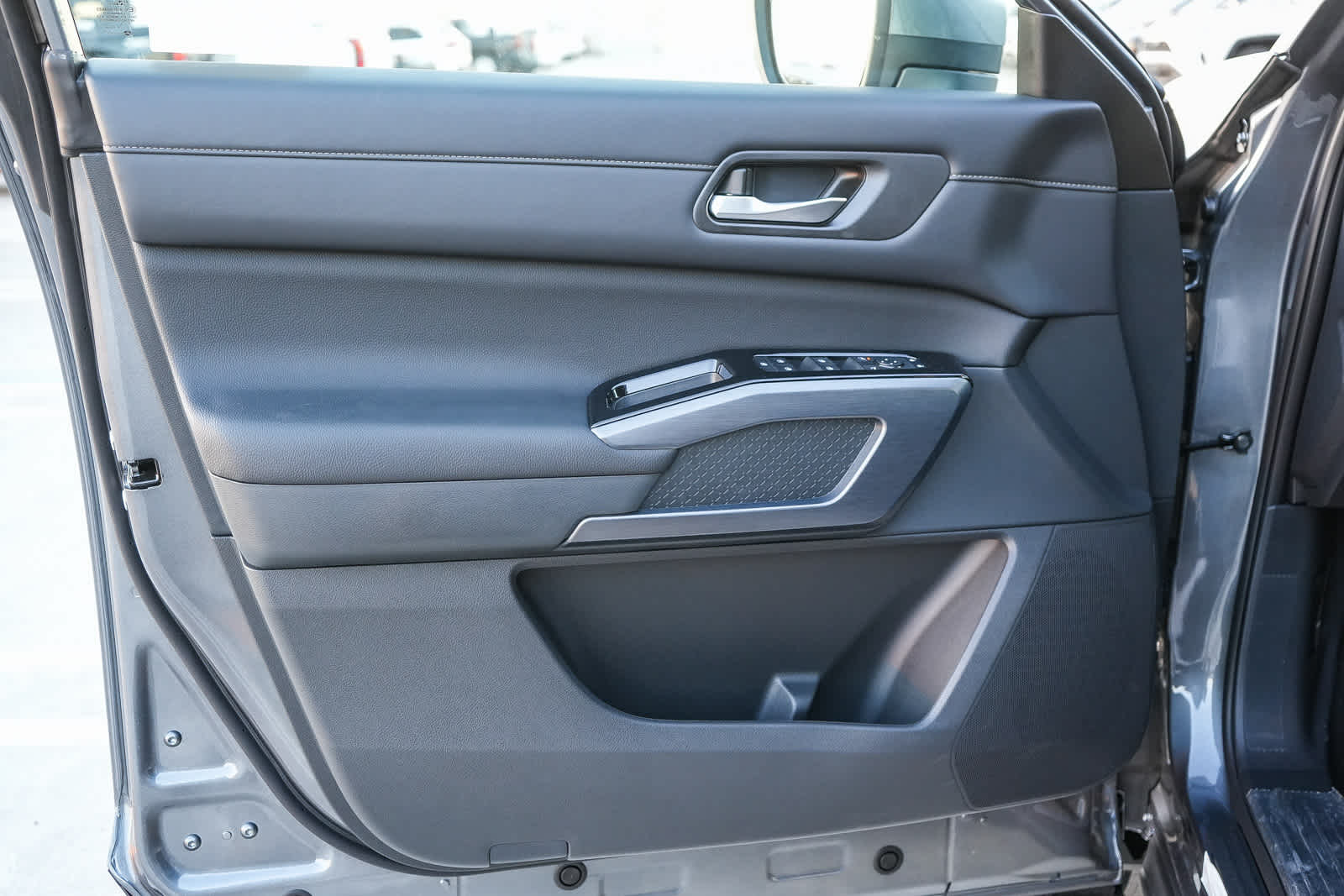 Thumbnail: 2025 Nissan Pathfinder - 23