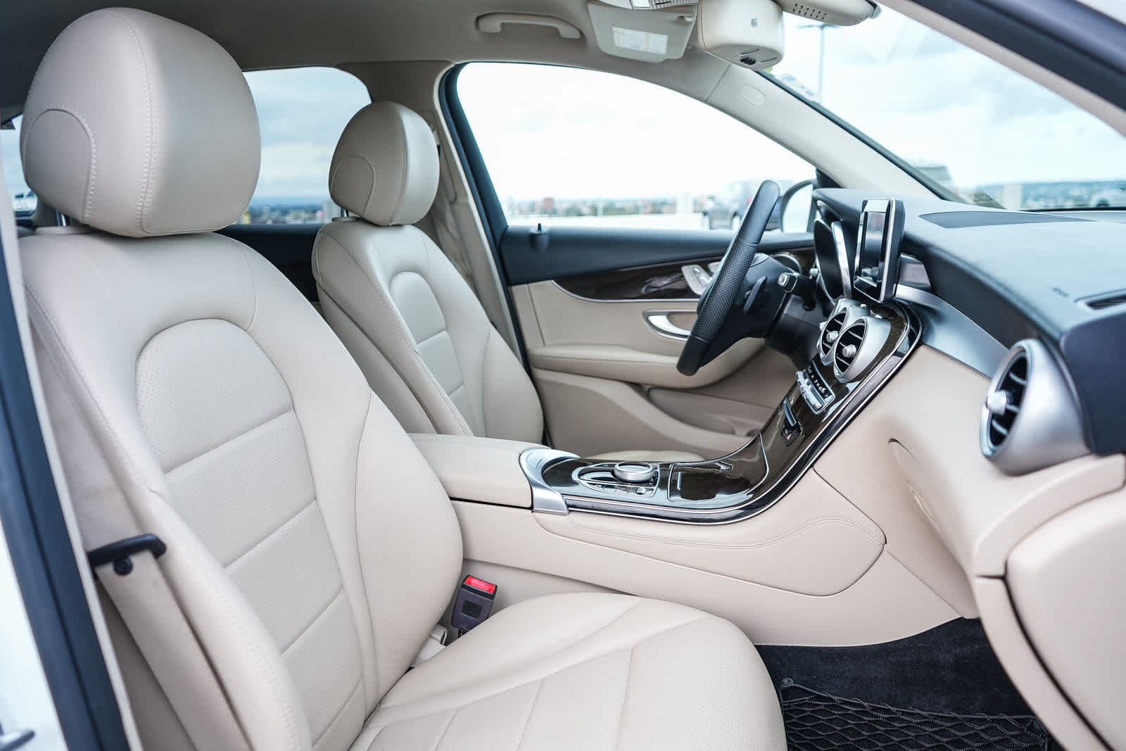 Thumbnail: 2019 Mercedes-Benz GLC - 19