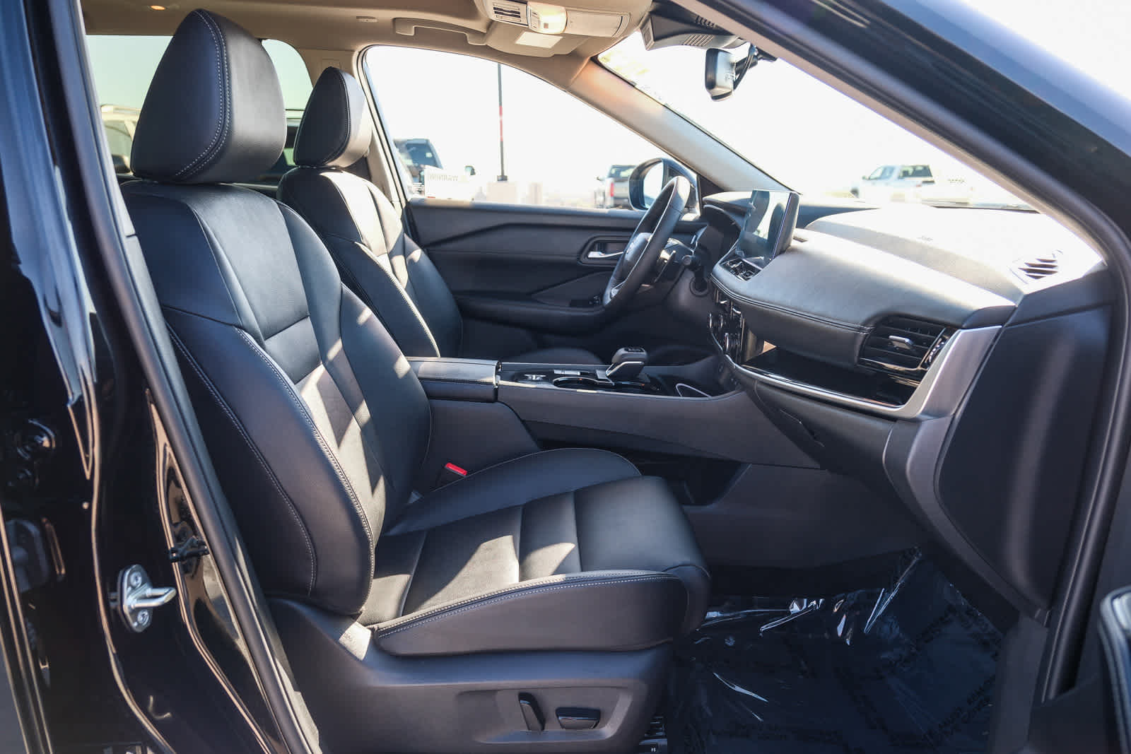 Thumbnail: 2025 Nissan Rogue - 16