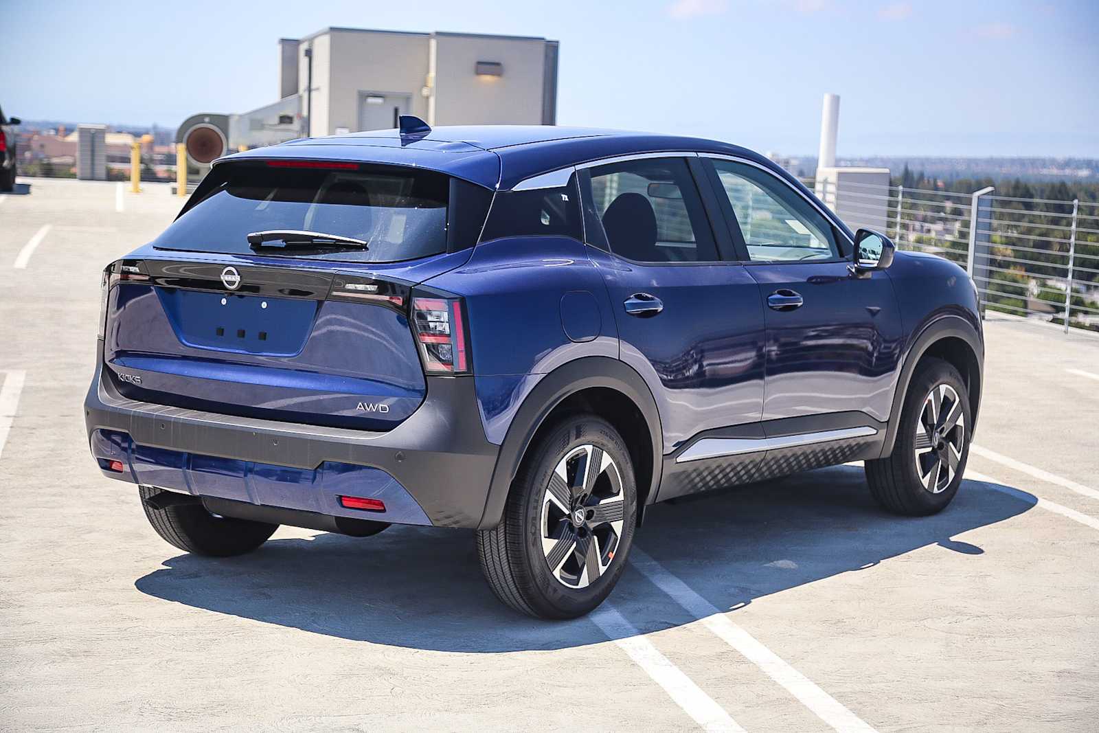 Thumbnail: 2025 Nissan Kicks - 6