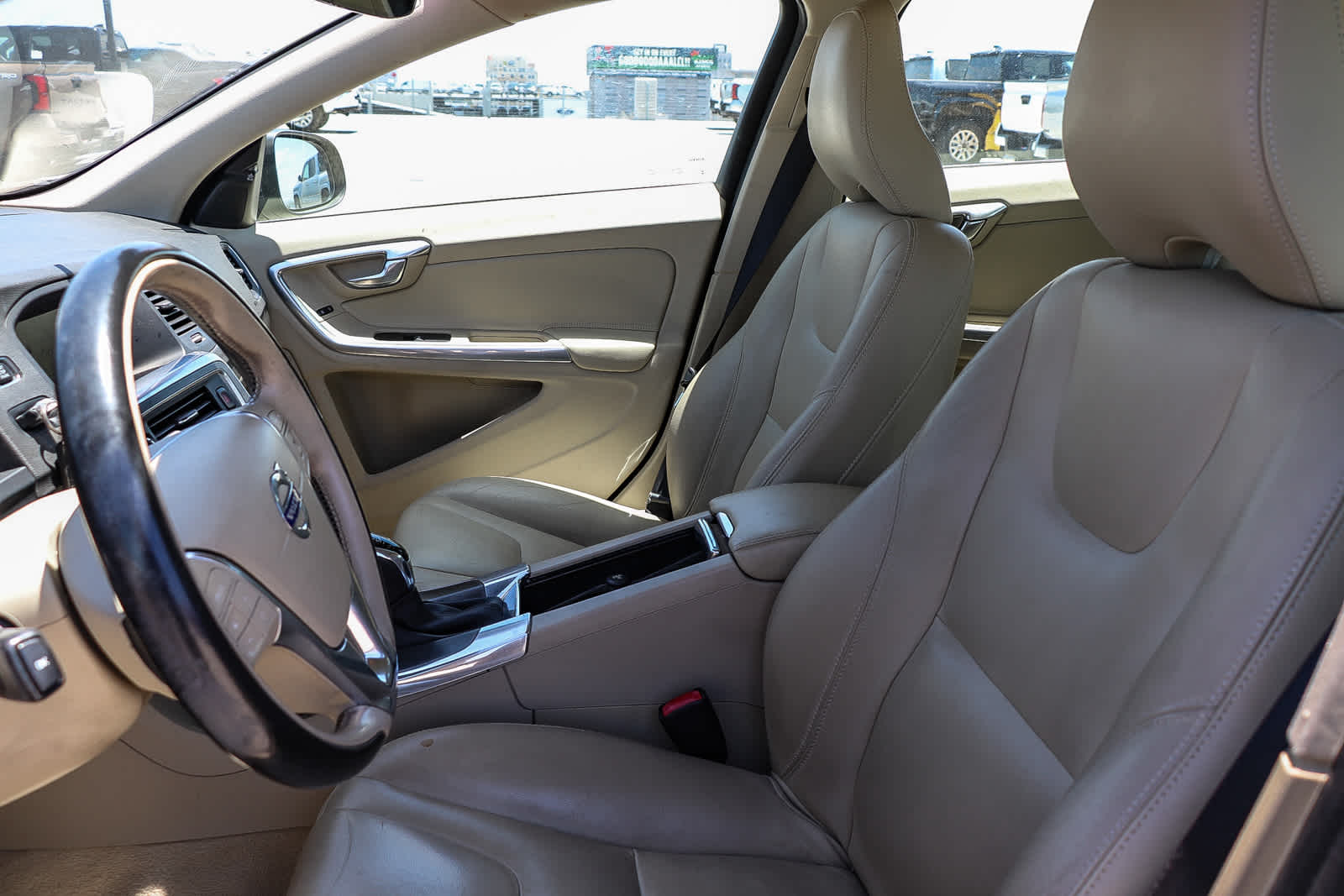 Thumbnail: 2015 Volvo S60 - 13