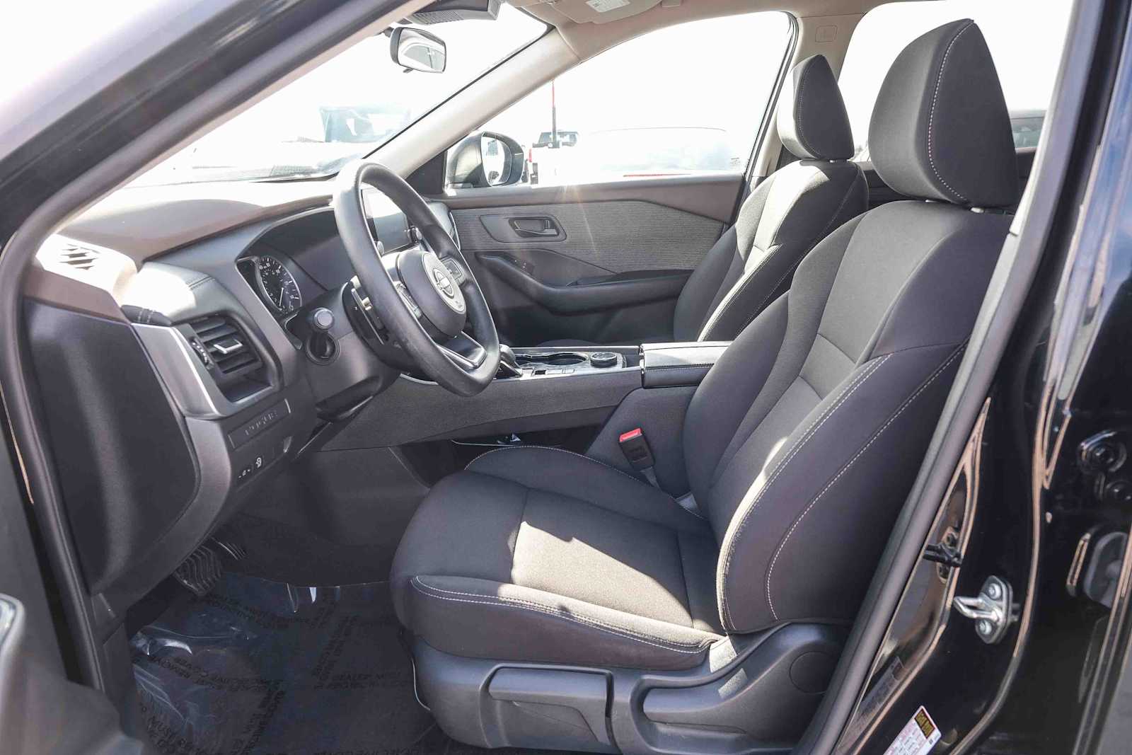 Thumbnail: 2023 Nissan Rogue - 20