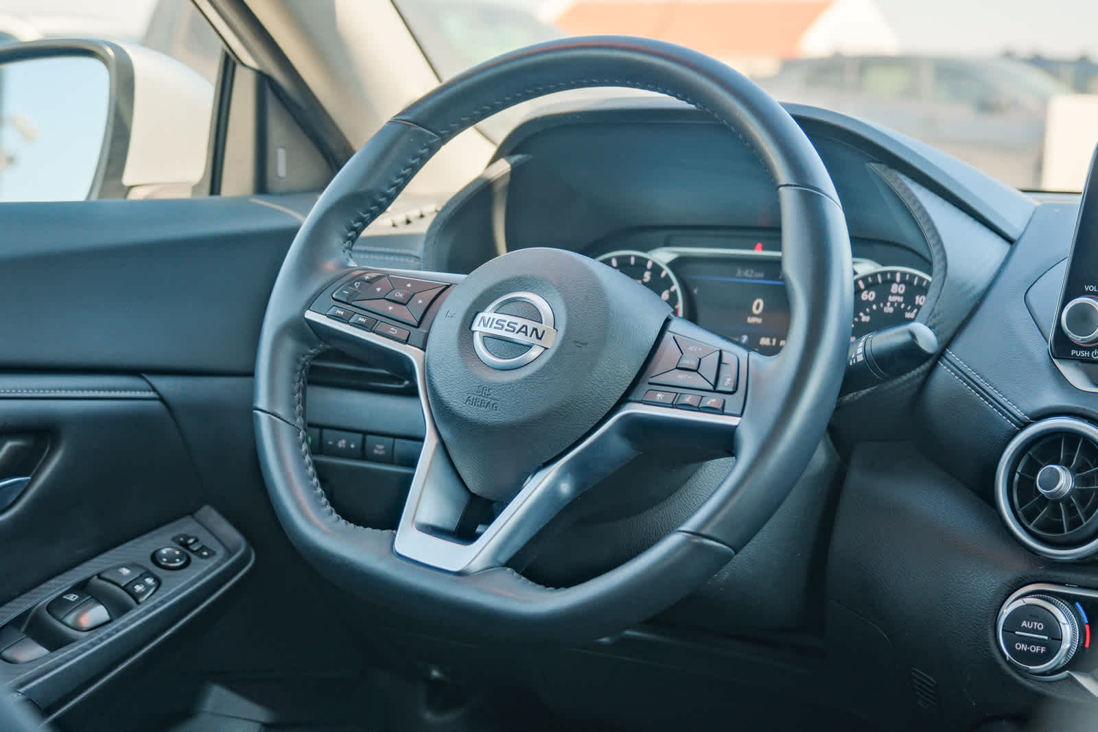 Thumbnail: 2021 Nissan Sentra - 16