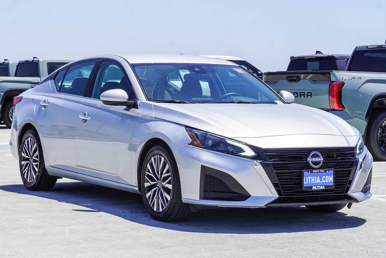 Thumbnail: 2023 Nissan Altima - 3