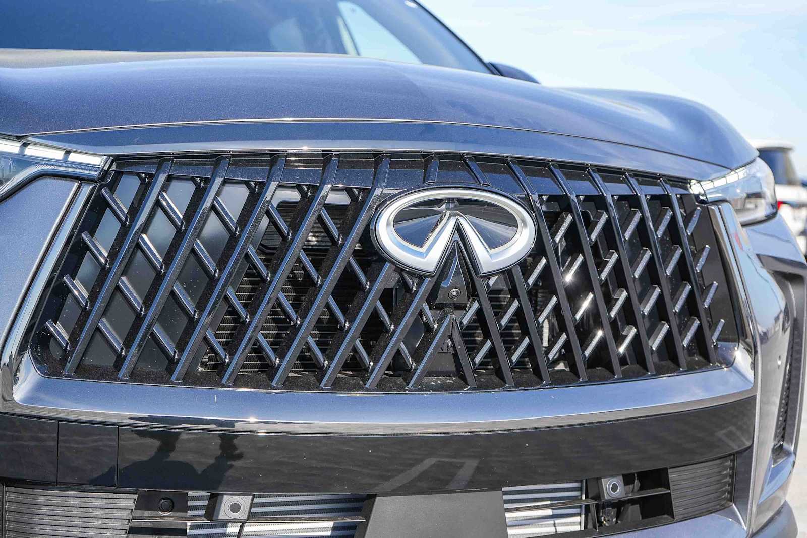 Thumbnail: 2026 INFINITI QX60 - 5