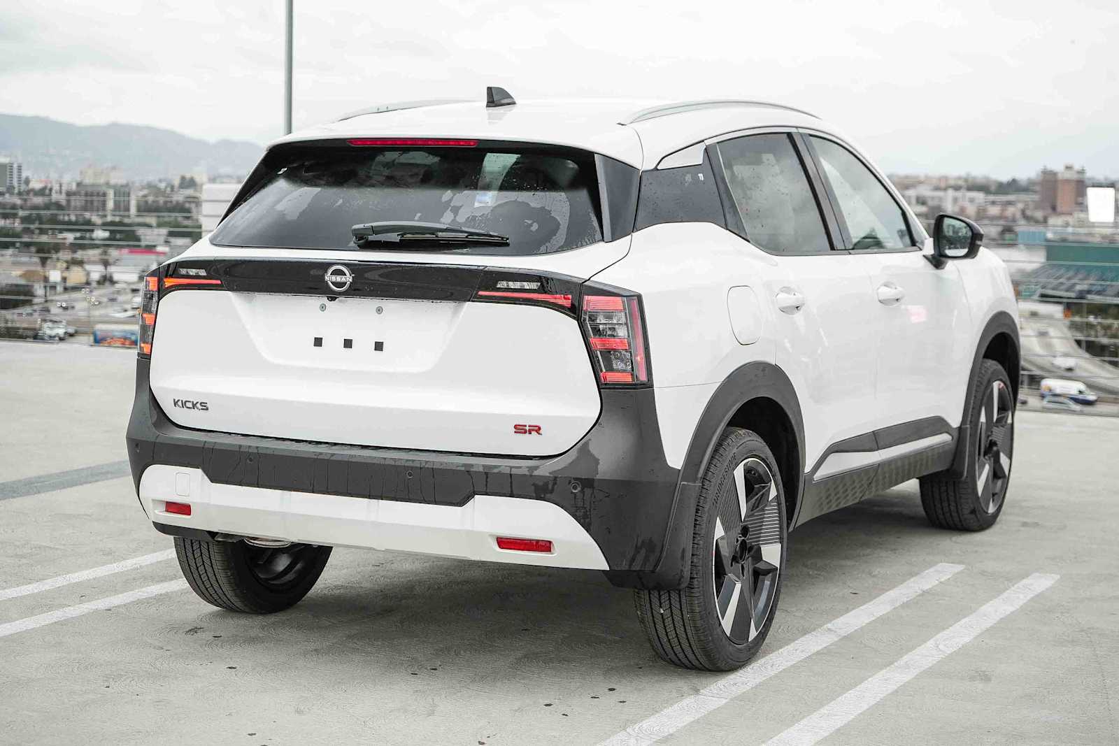 Thumbnail: 2026 Nissan Kicks - 6