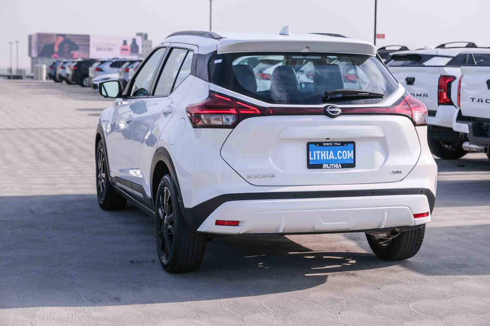 Thumbnail: 2022 Nissan Kicks - 6