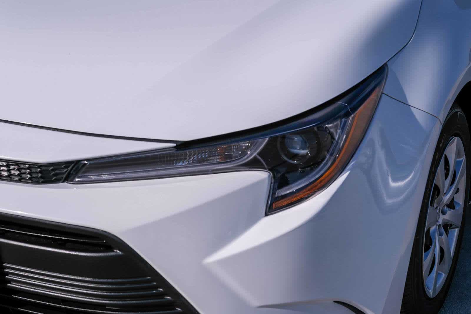 Thumbnail: 2025 Toyota Corolla - 12