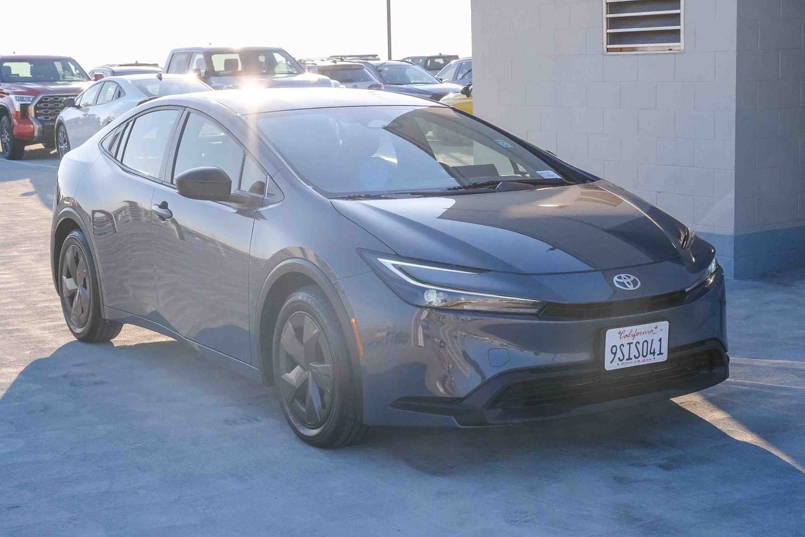 Thumbnail: 2025 Toyota Prius - 3