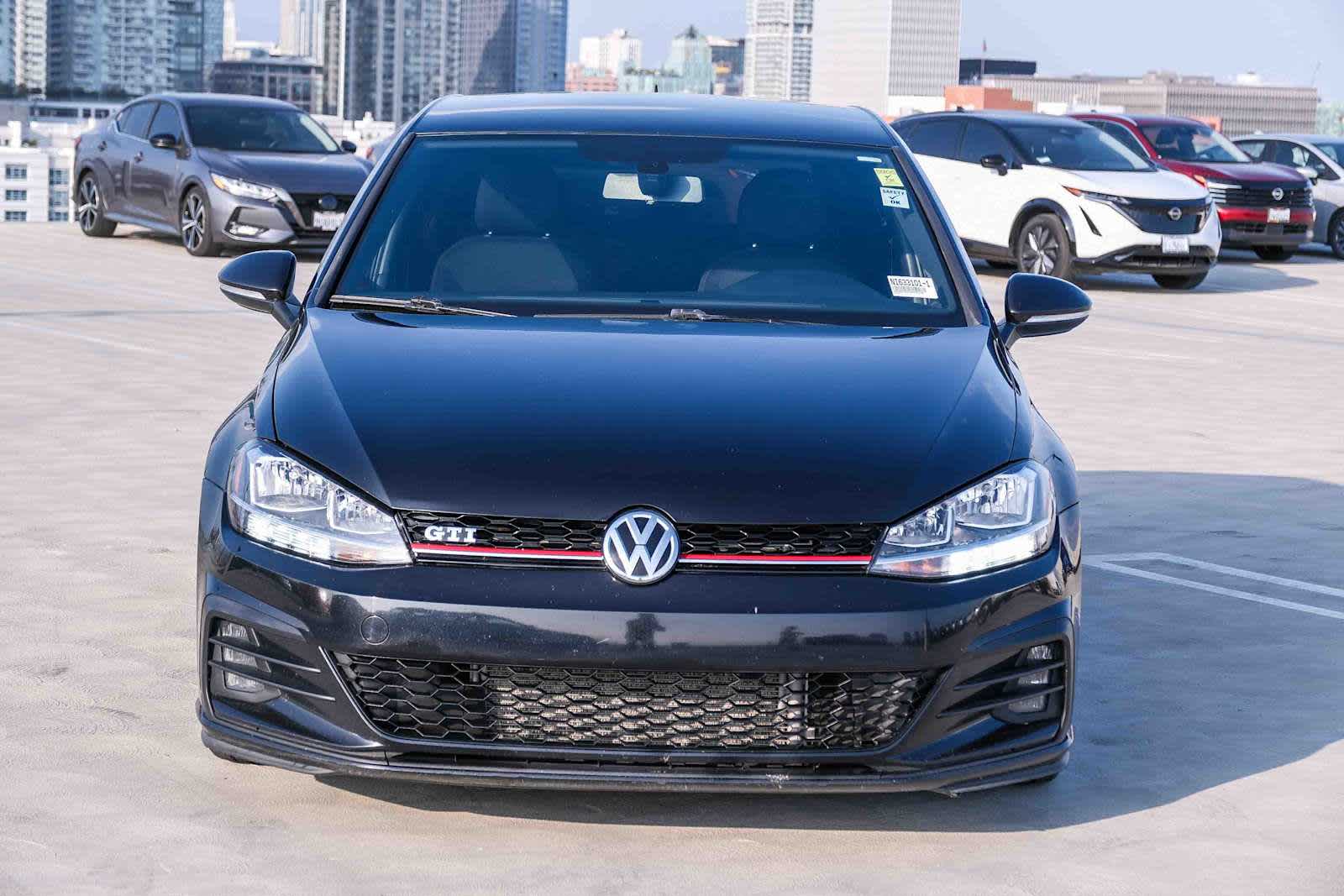 Thumbnail: 2018 Volkswagen Golf - 2