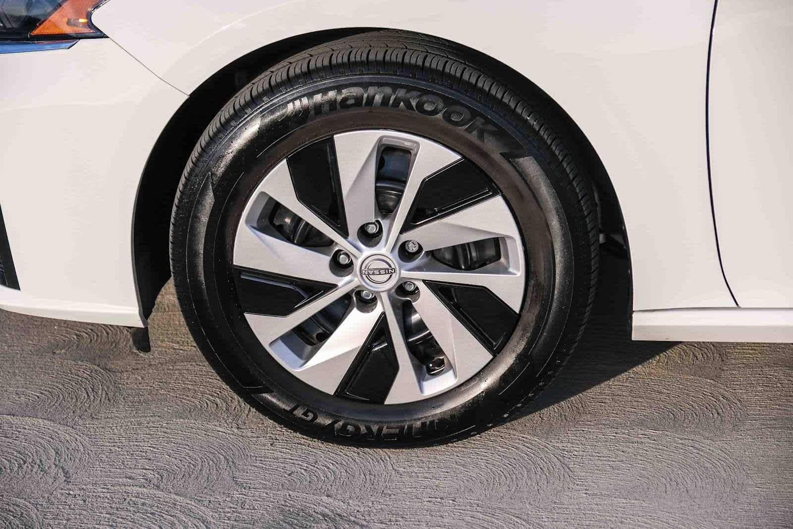 Thumbnail: 2025 Nissan Altima - 11