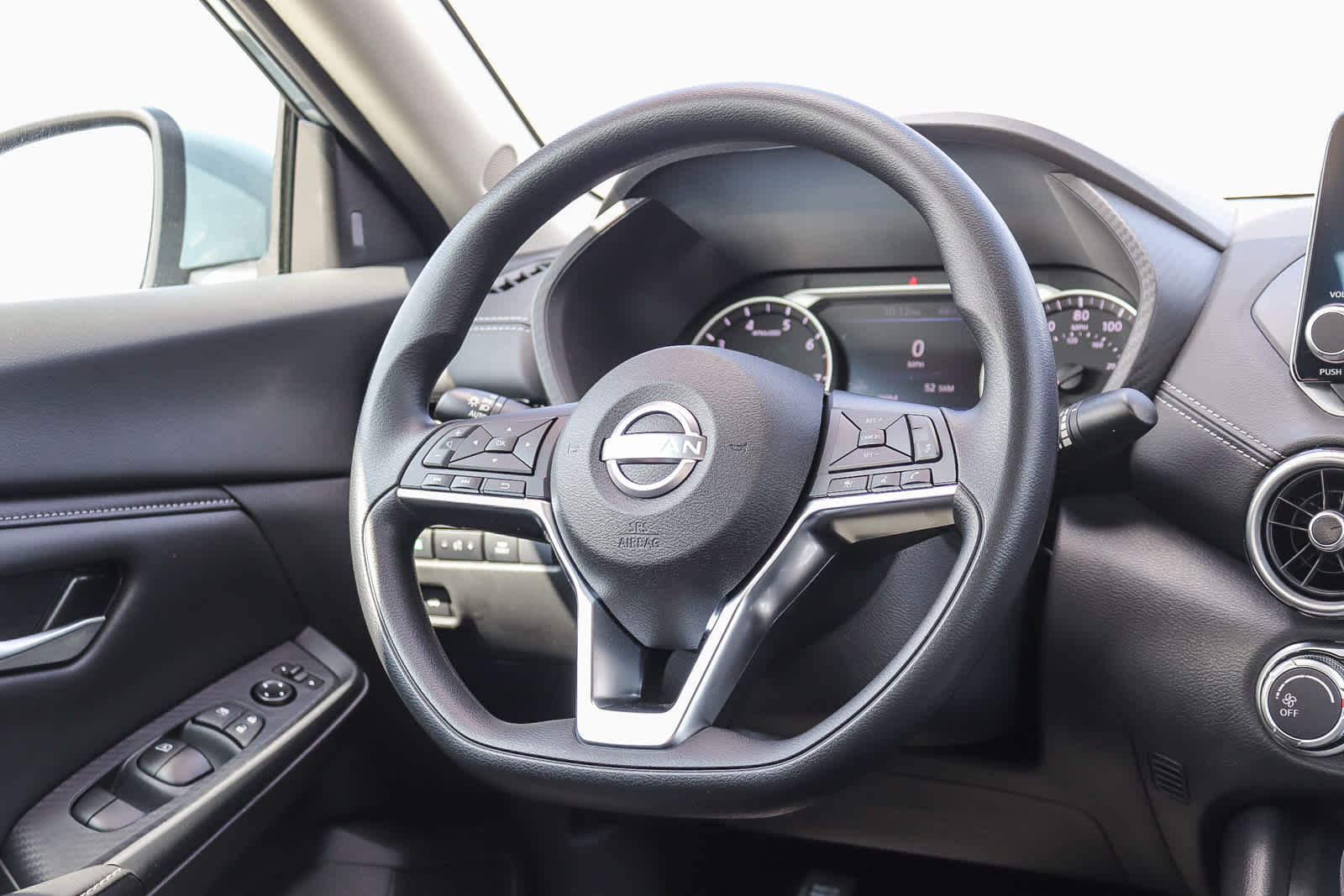 Thumbnail: 2025 Nissan Sentra - 14