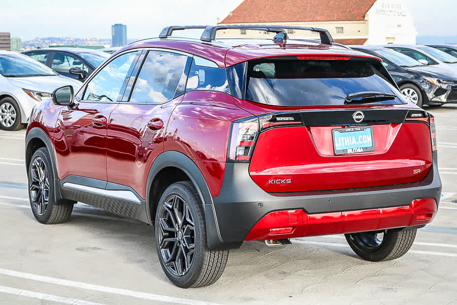 Thumbnail: 2026 Nissan Kicks - 8