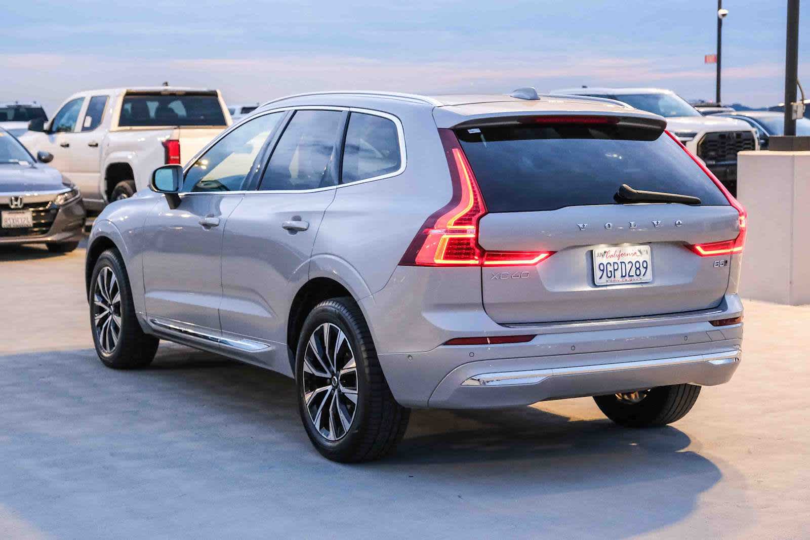 Thumbnail: 2023 Volvo XC60 - 7