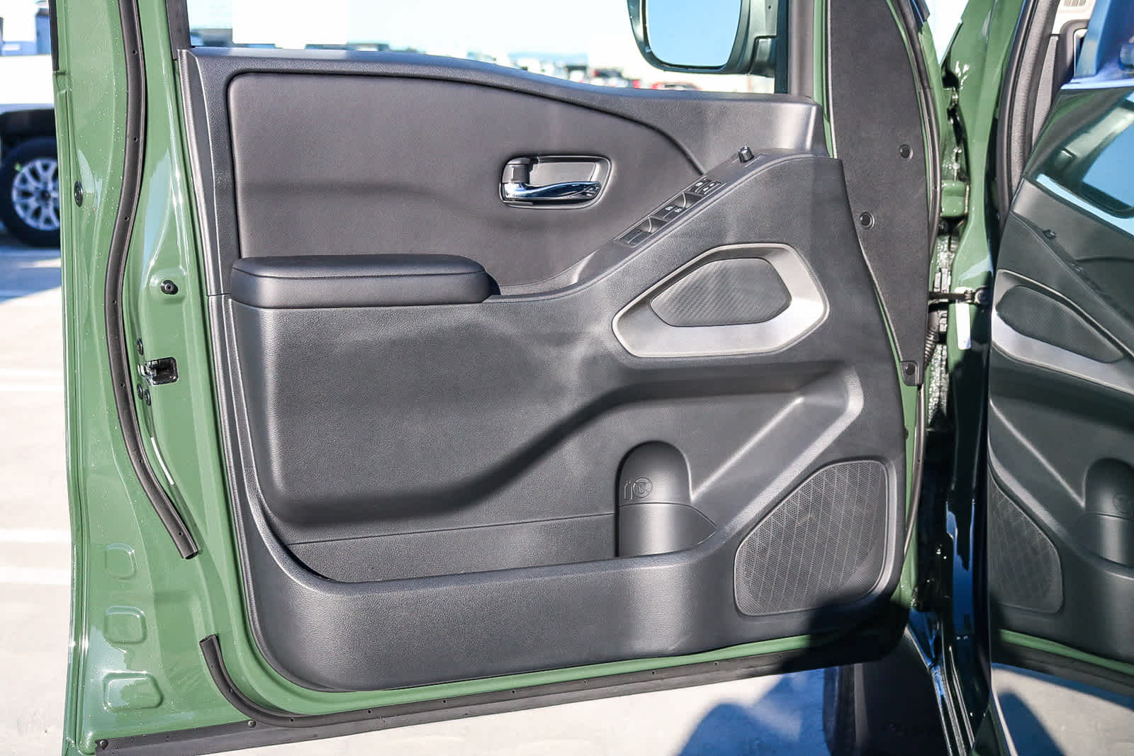 Thumbnail: 2026 Nissan Frontier - 23