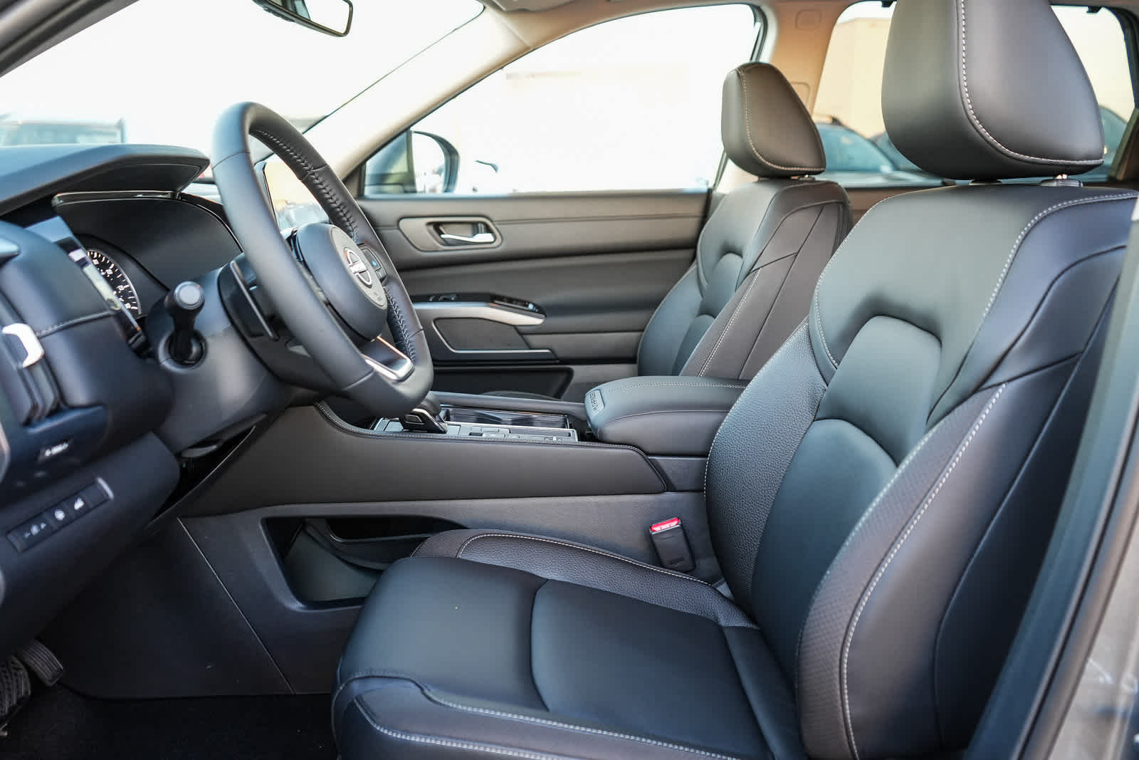 Thumbnail: 2025 Nissan Pathfinder - 19