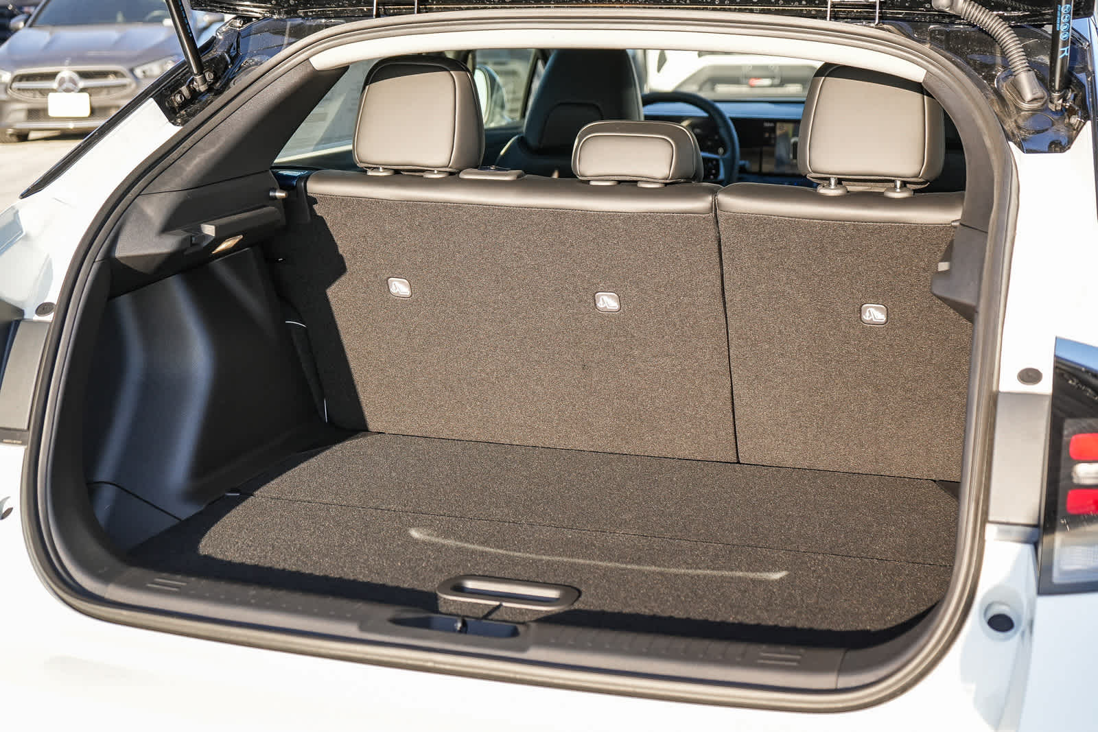 Thumbnail: 2026 Nissan Leaf - 12