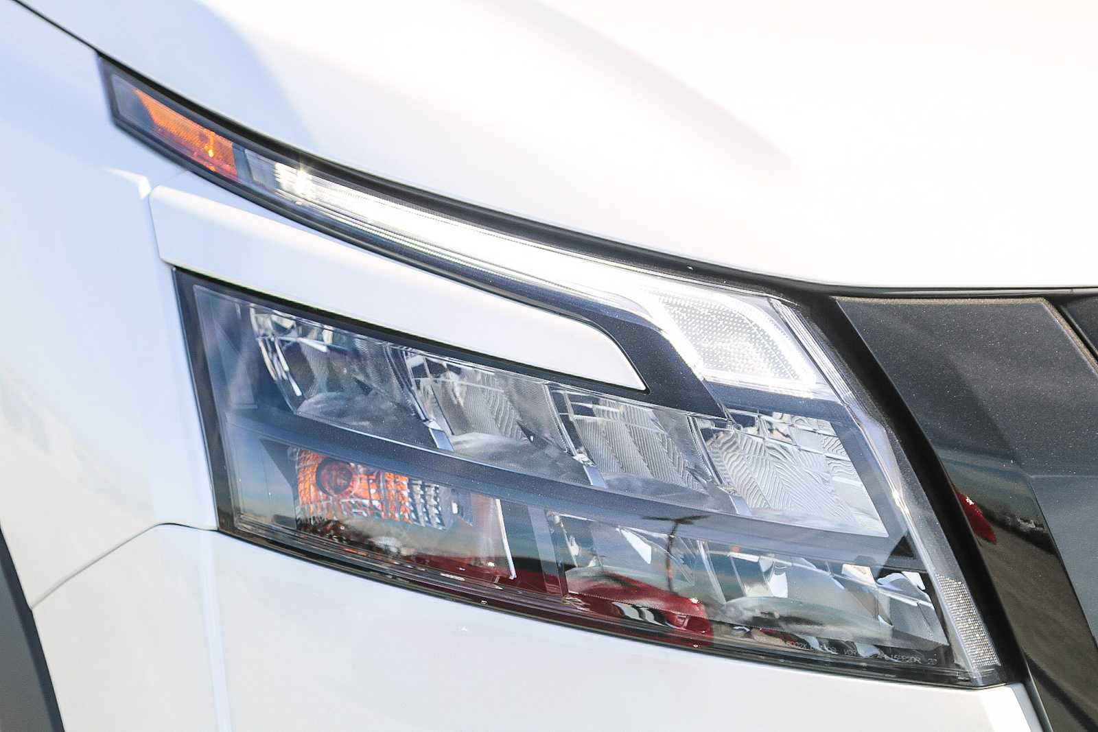 Thumbnail: 2025 Nissan Pathfinder - 4