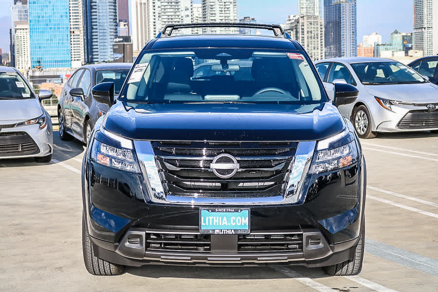 Thumbnail: 2025 Nissan Pathfinder - 2