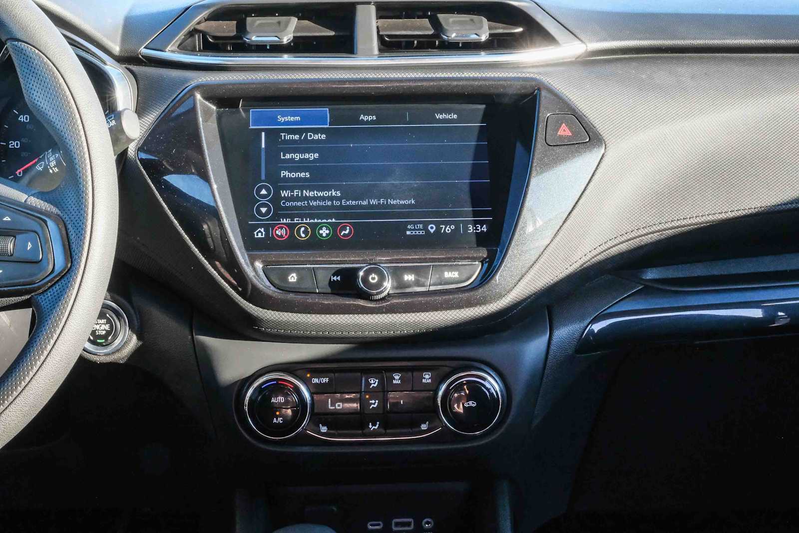 Thumbnail: 2023 Chevrolet TrailBlazer - 11