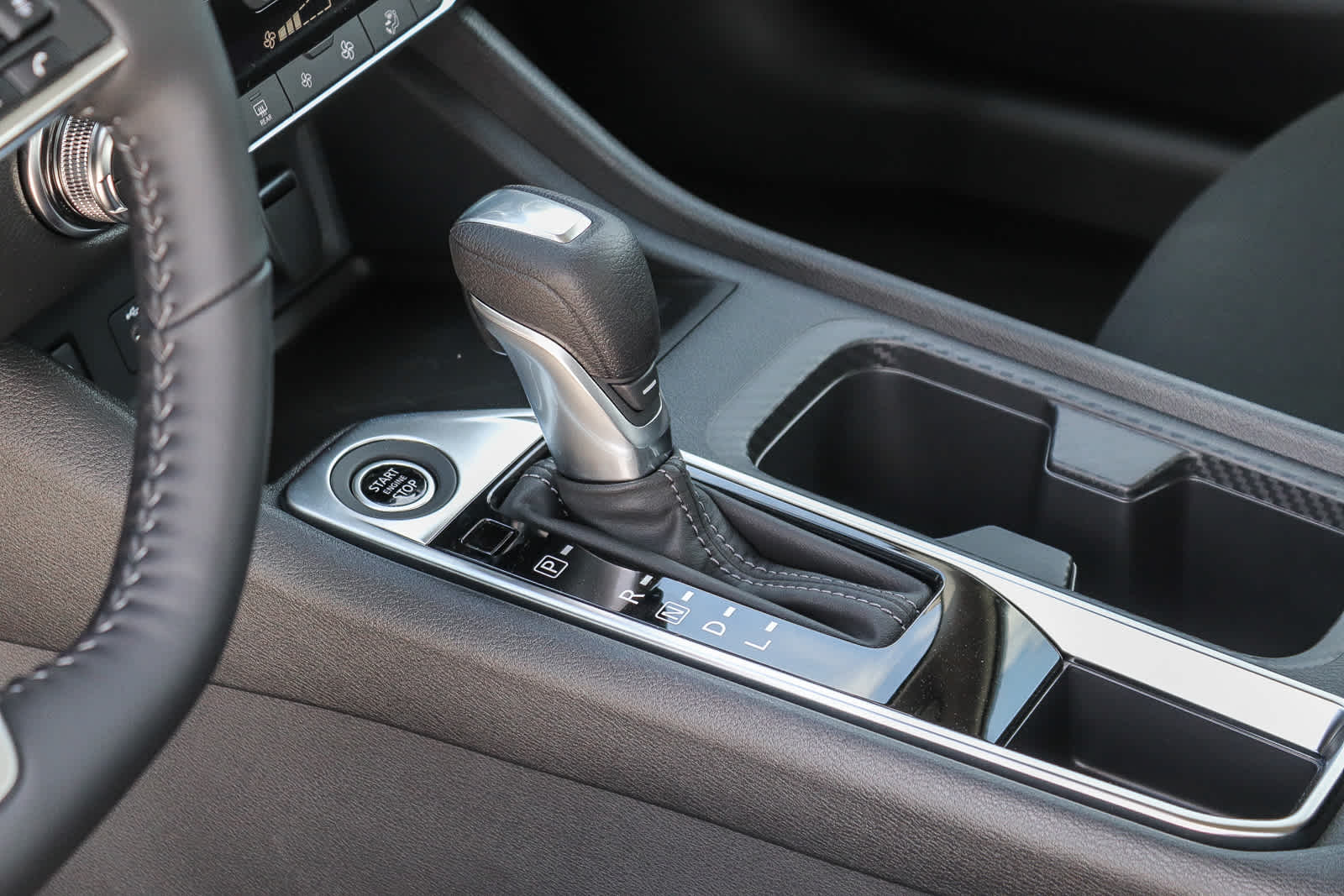 Thumbnail: 2025 Nissan Sentra - 18