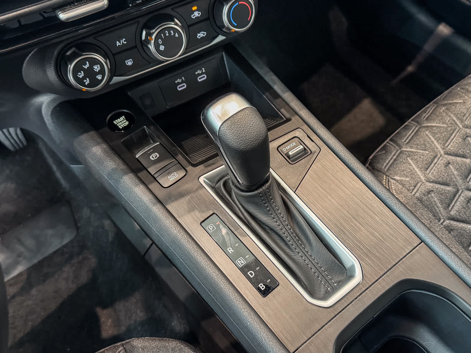 Thumbnail: 2025 Nissan Kicks - 21