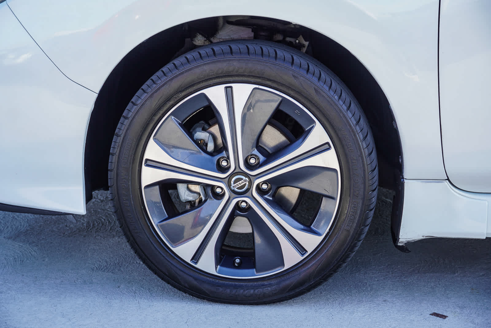Thumbnail: 2020 Nissan Leaf - 10