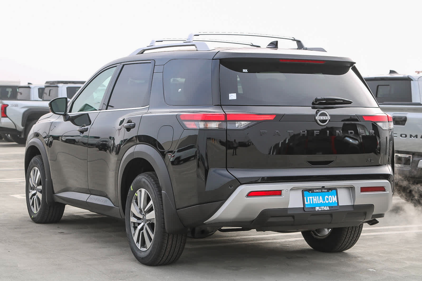 Thumbnail: 2025 Nissan Pathfinder - 8