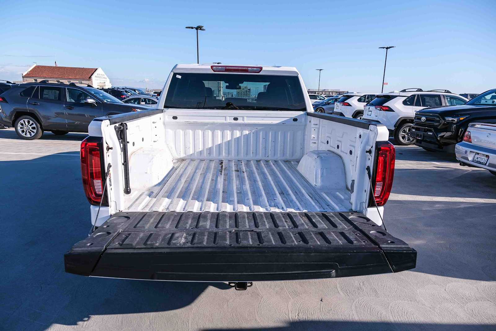 Thumbnail: 2024 GMC Sierra 1500 - 25