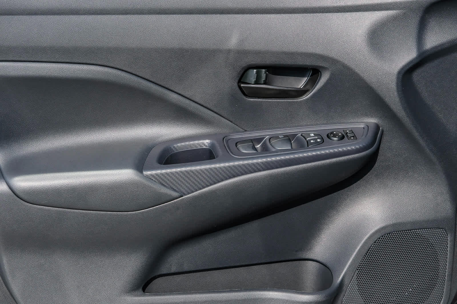 Thumbnail: 2025 Nissan Versa - 21