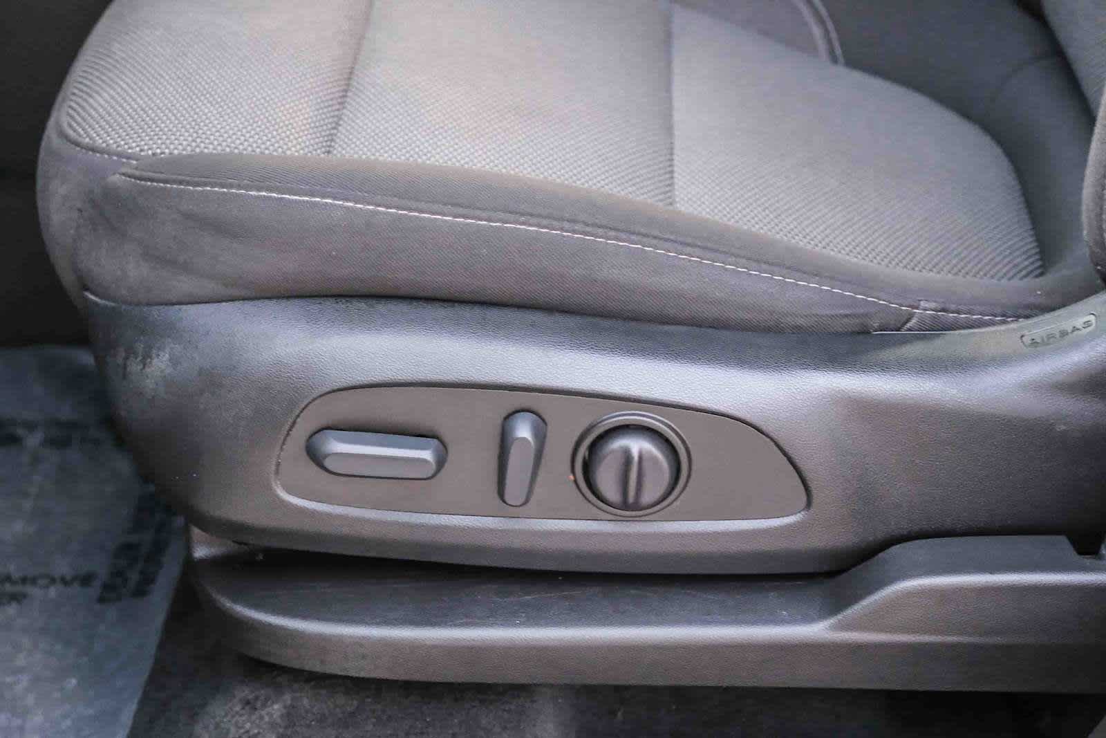 Thumbnail: 2023 Chevrolet Traverse - 24