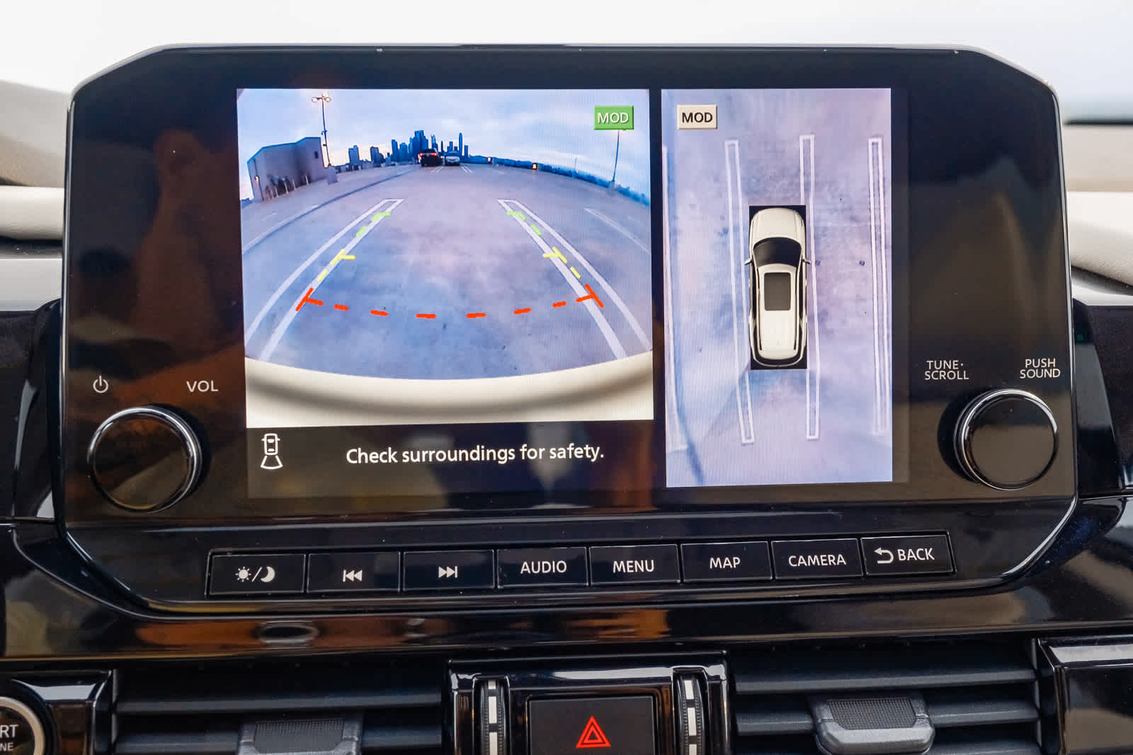 Thumbnail: 2022 Nissan Pathfinder - 26