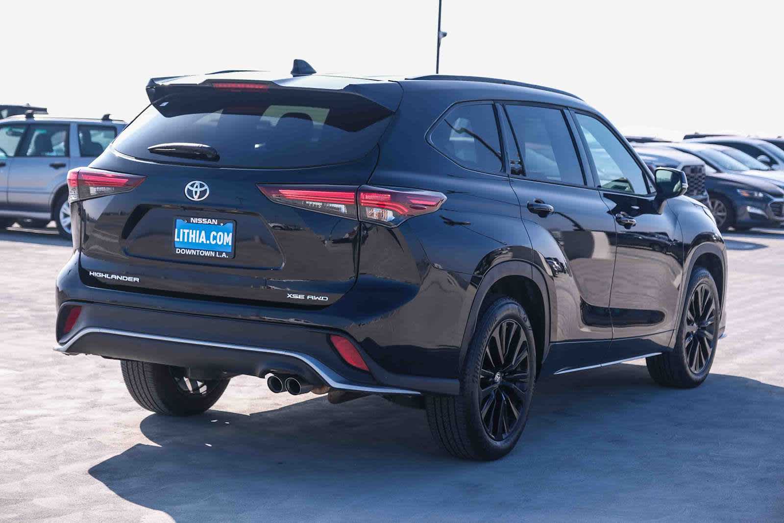 Thumbnail: 2025 Toyota Highlander - 4