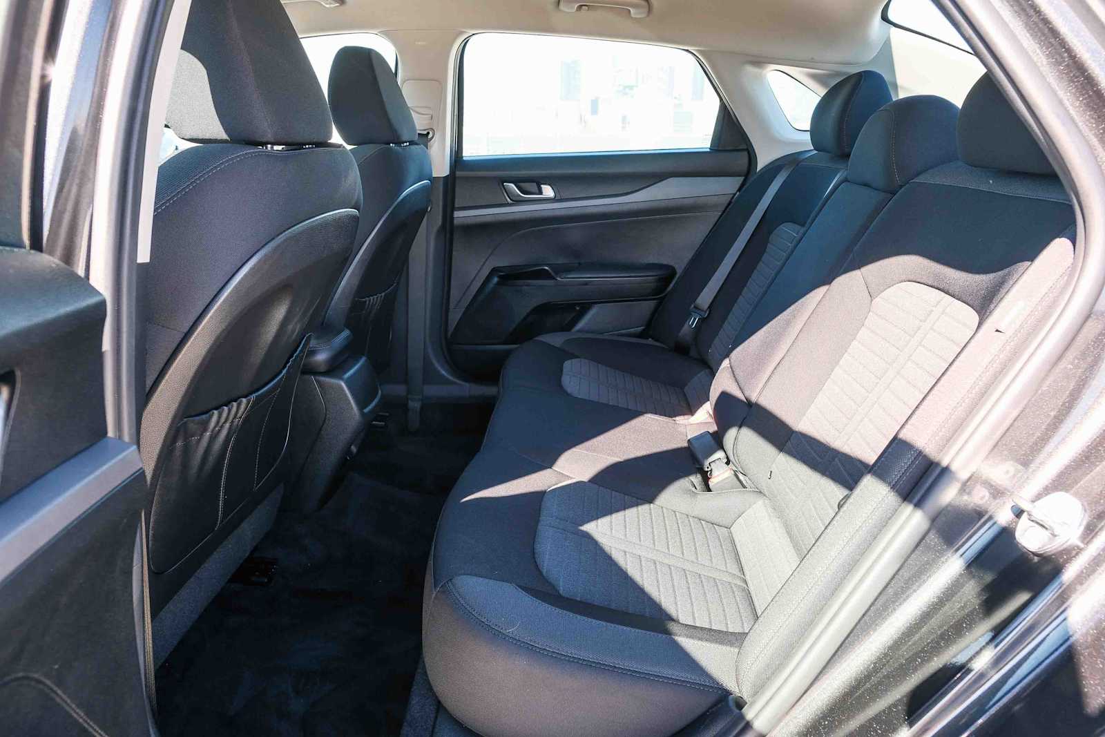 Thumbnail: 2025 Kia K5 - 18