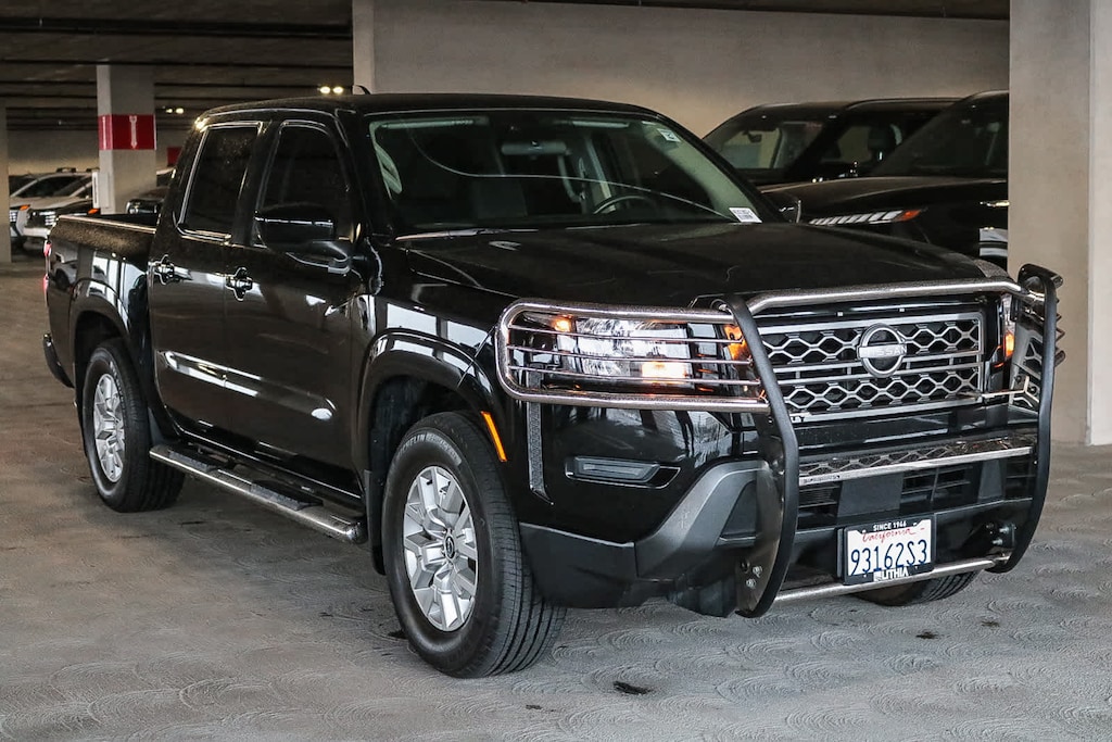 Used 2023 Nissan Frontier SV Truck Crew Cab