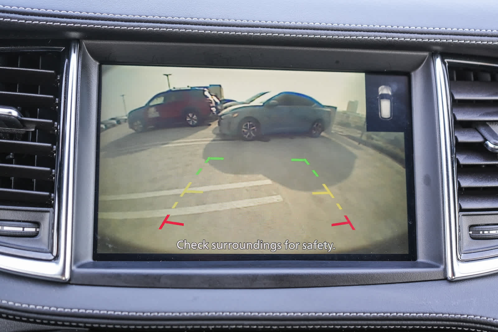 Thumbnail: 2024 INFINITI QX55 - 24