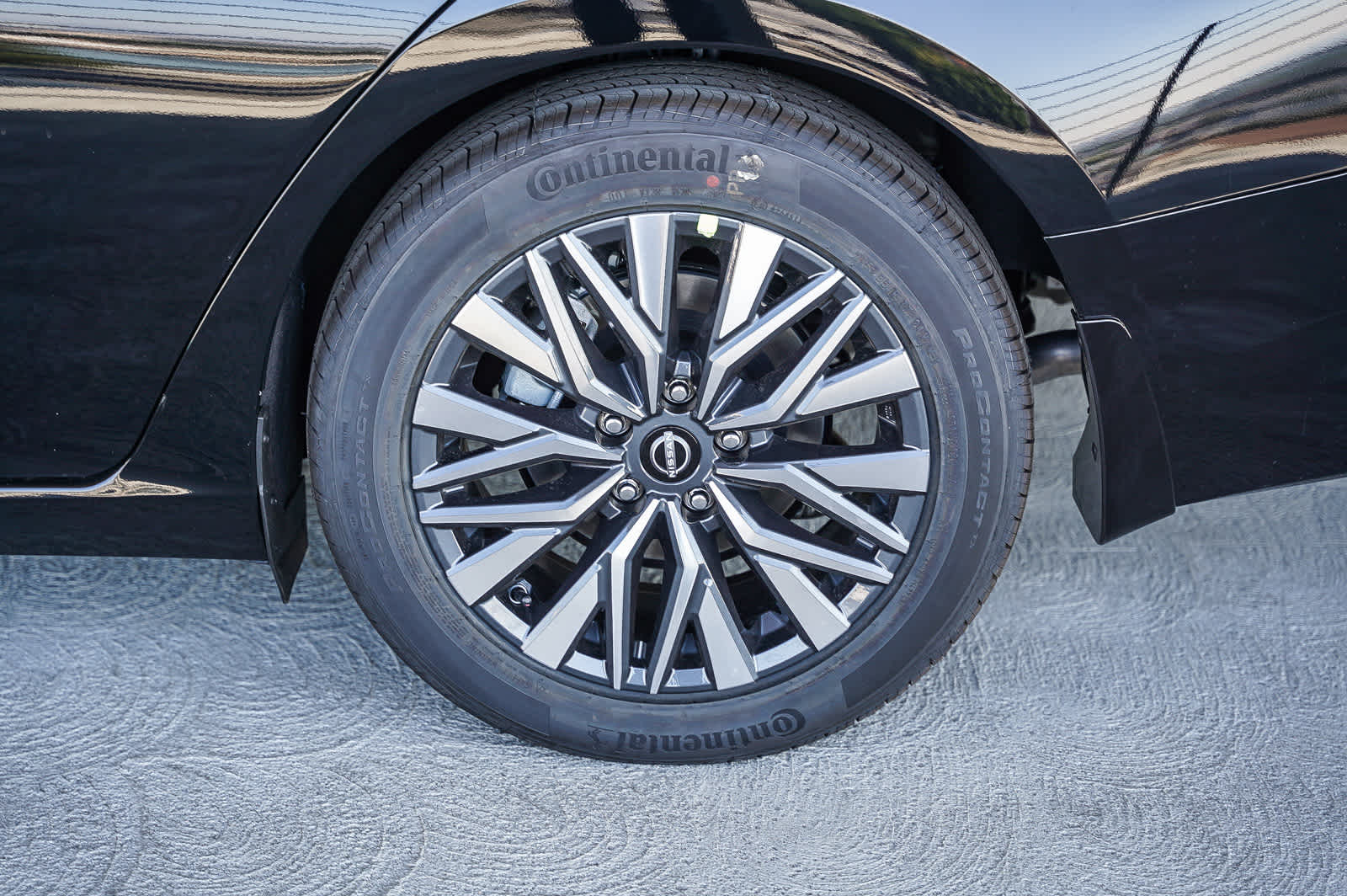 Thumbnail: 2025 Nissan Altima - 9