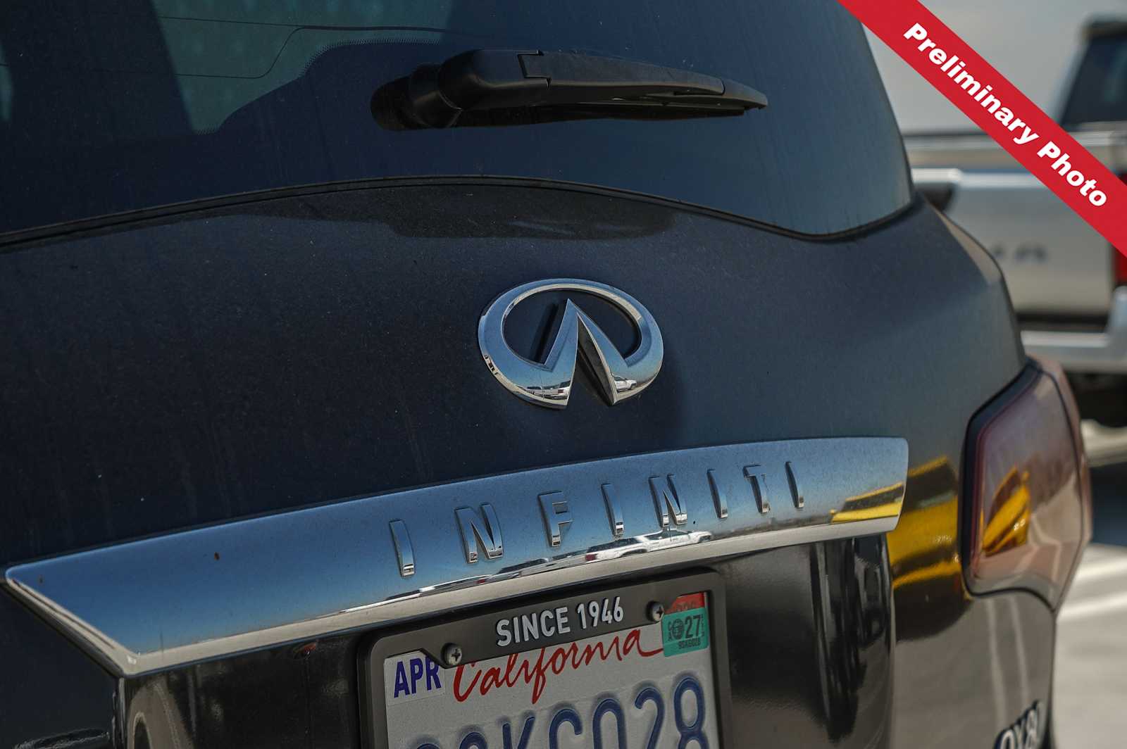Thumbnail: 2015 INFINITI QX80 - 10