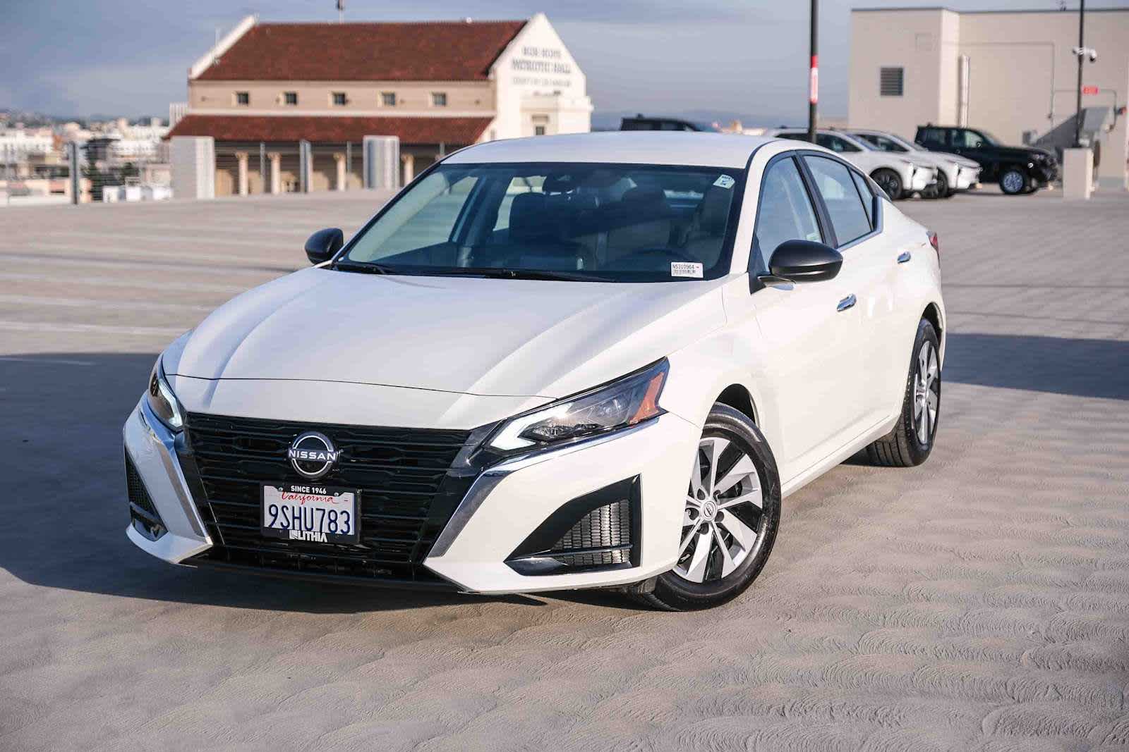 Thumbnail: 2025 Nissan Altima - 1