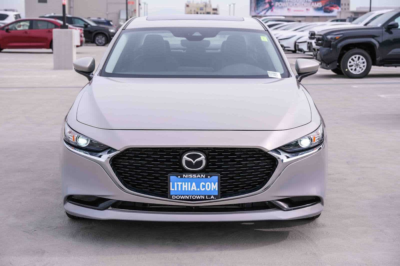 Thumbnail: 2022 Mazda Mazda3 - 3