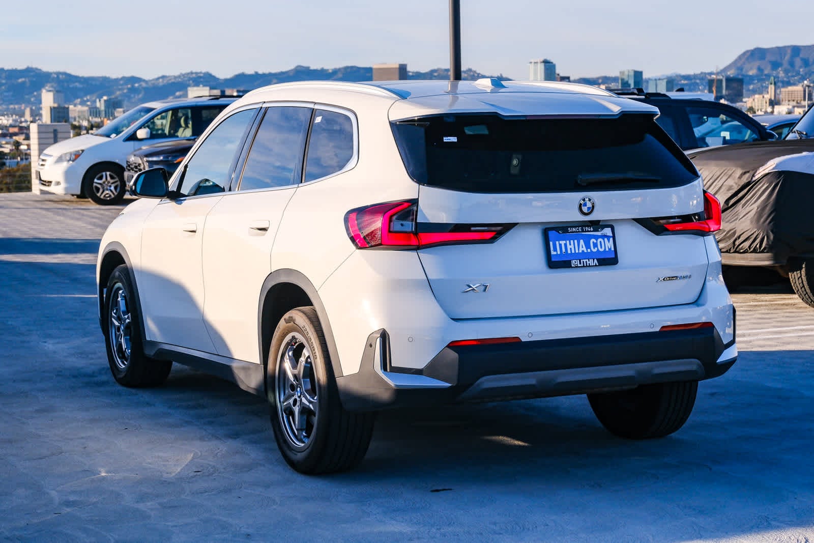 Thumbnail: 2023 BMW X1 - 6