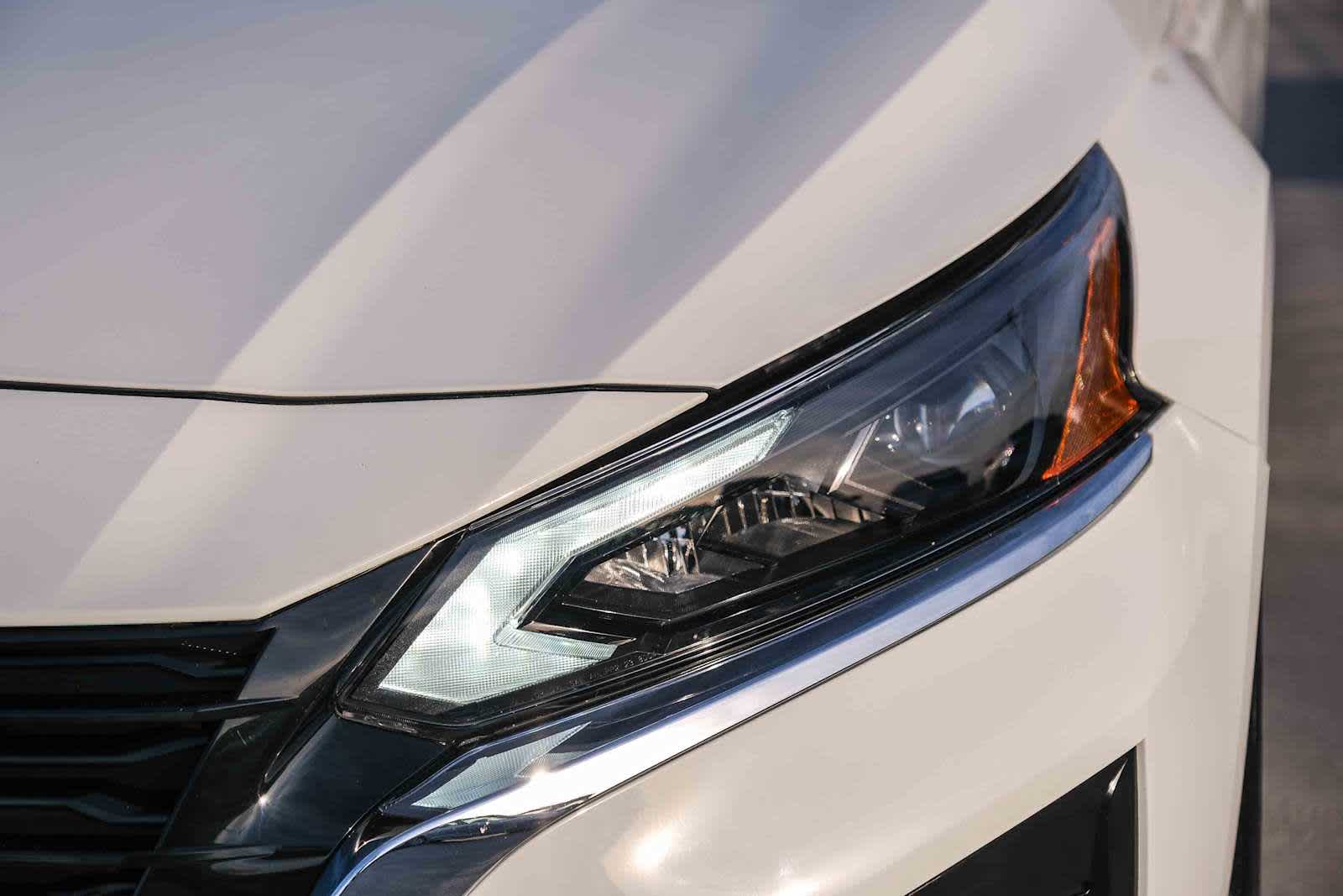 Thumbnail: 2025 Nissan Altima - 12