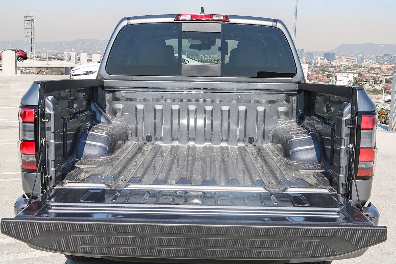 Thumbnail: 2025 Nissan Frontier - 12