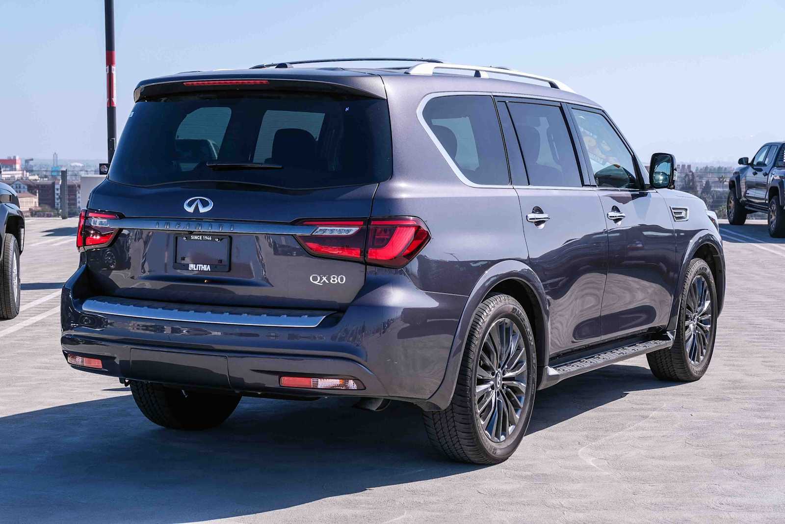 Thumbnail: 2023 INFINITI QX80 - 4