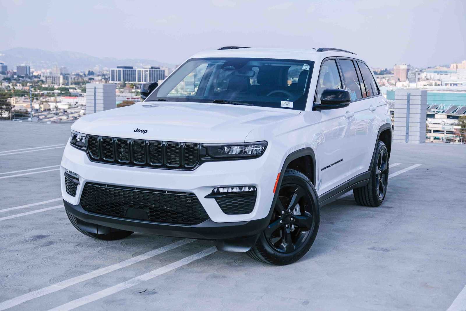 Thumbnail: 2023 Jeep Grand Cherokee - 1
