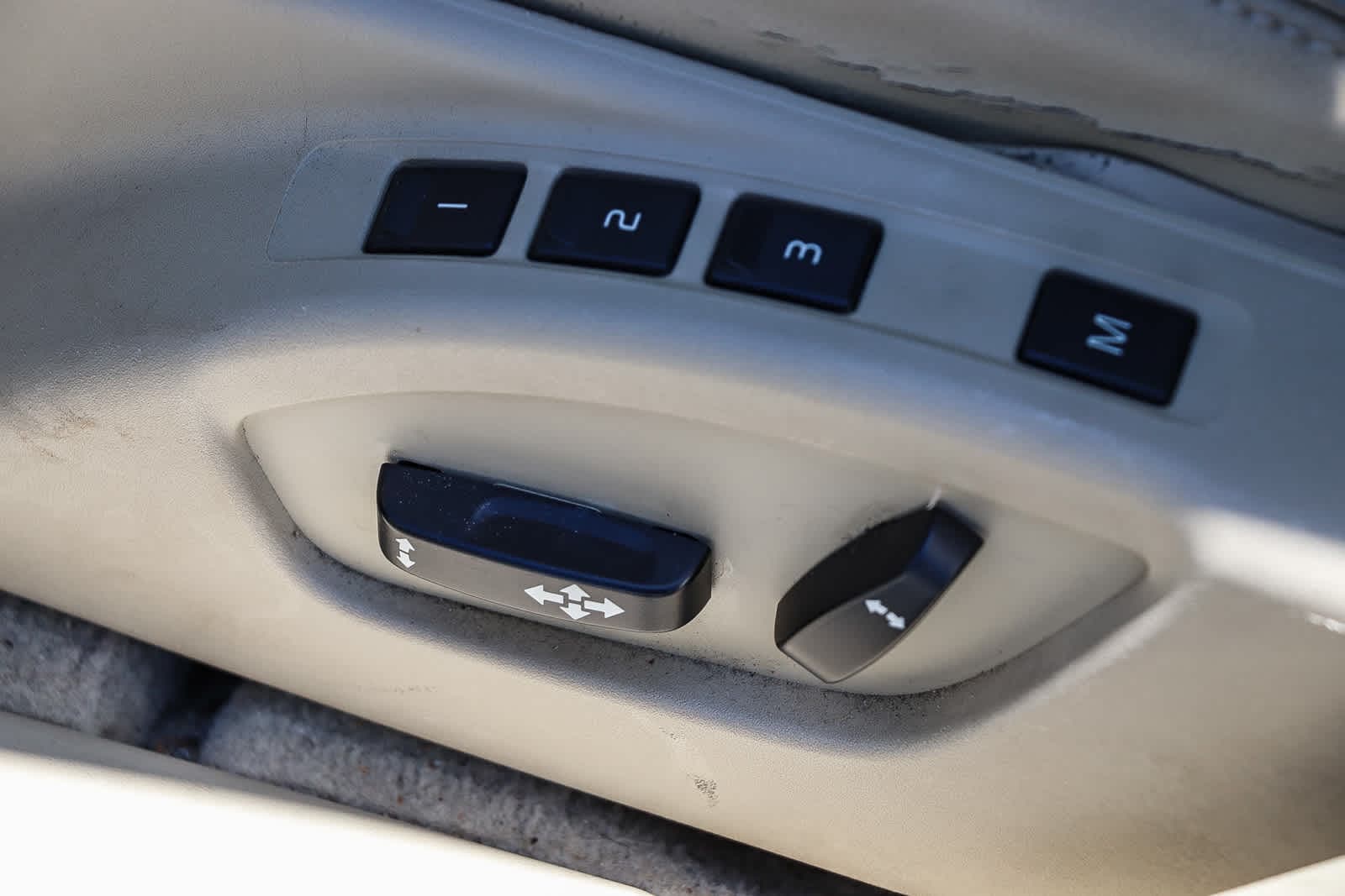 Thumbnail: 2015 Volvo S60 - 18